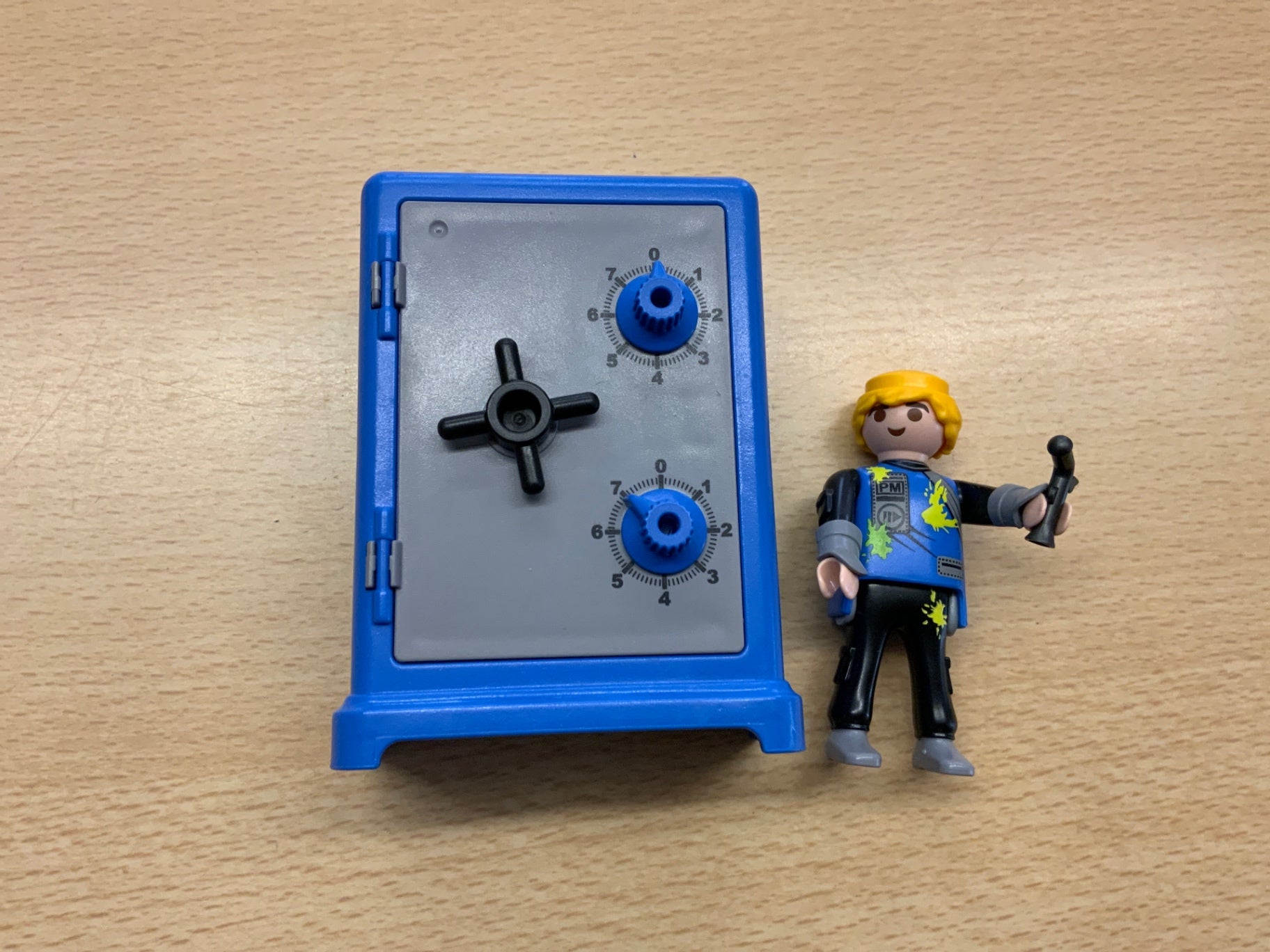 Playmobil Tresor und Männchen Grau und Blau