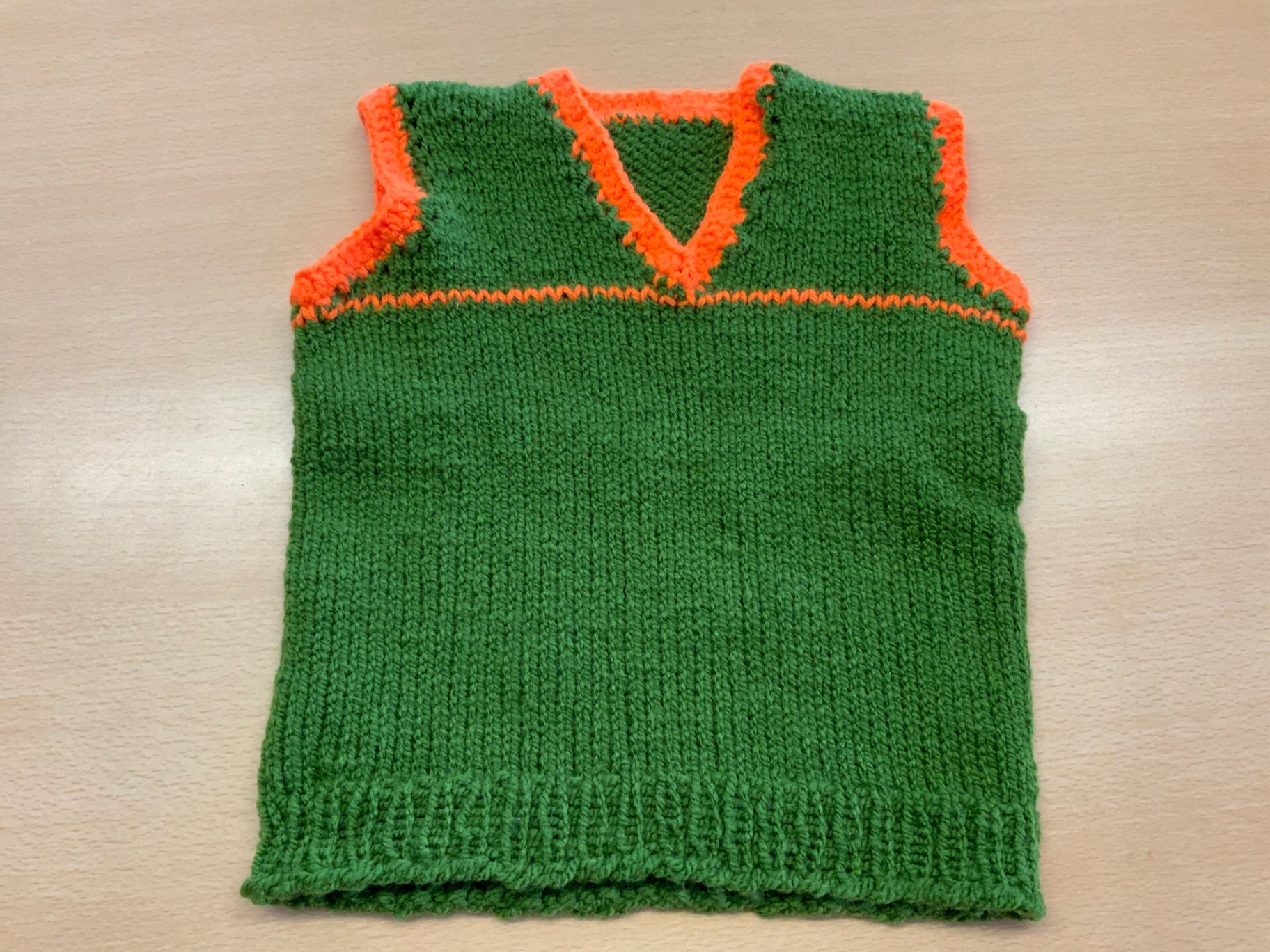 Weste 92/98 Grün und Orange