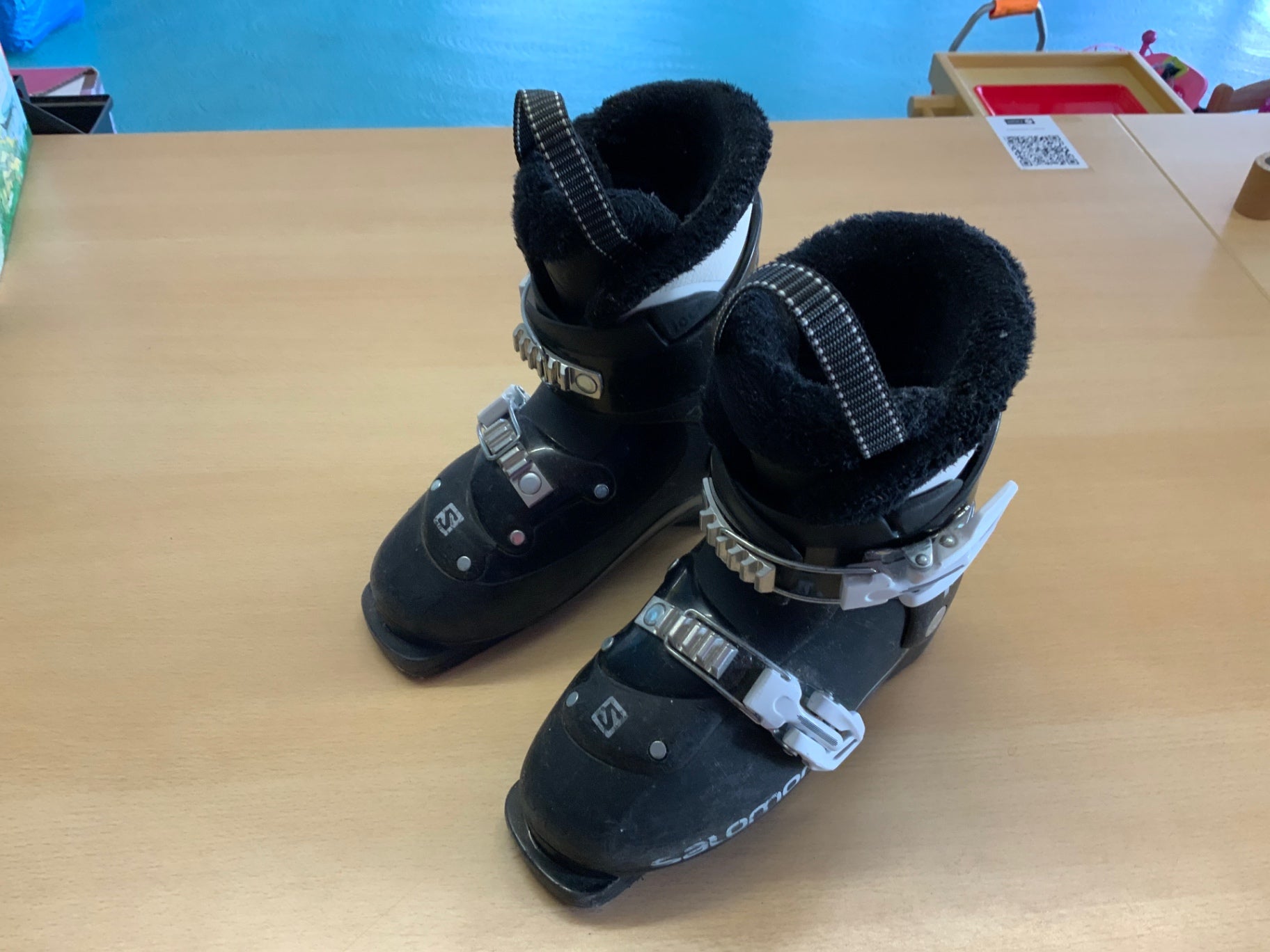 Salomon Skischuhe Schwarz