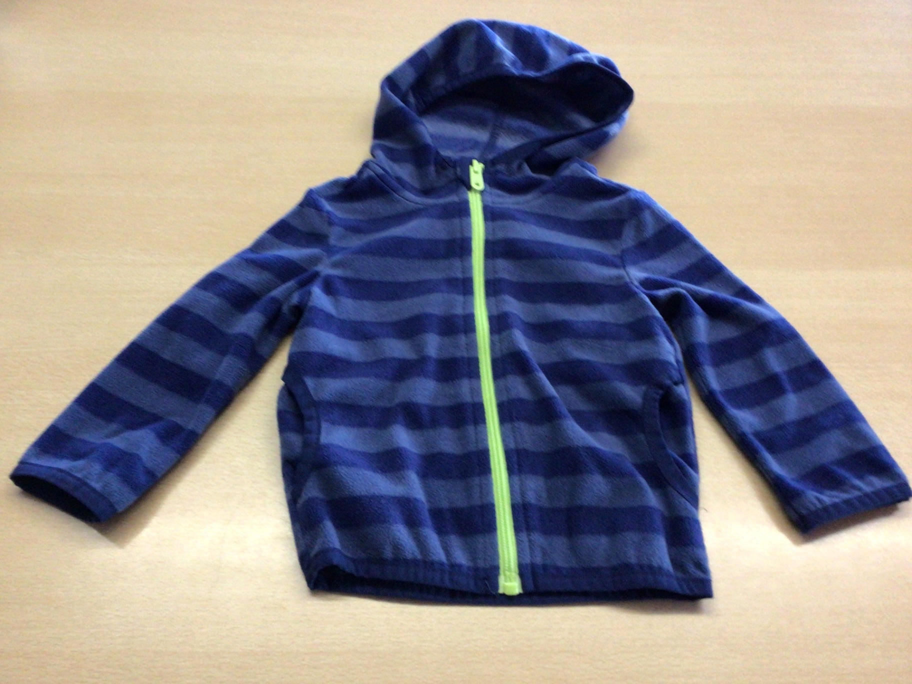 Jacke 92 Blau mit dunkleren Streifen