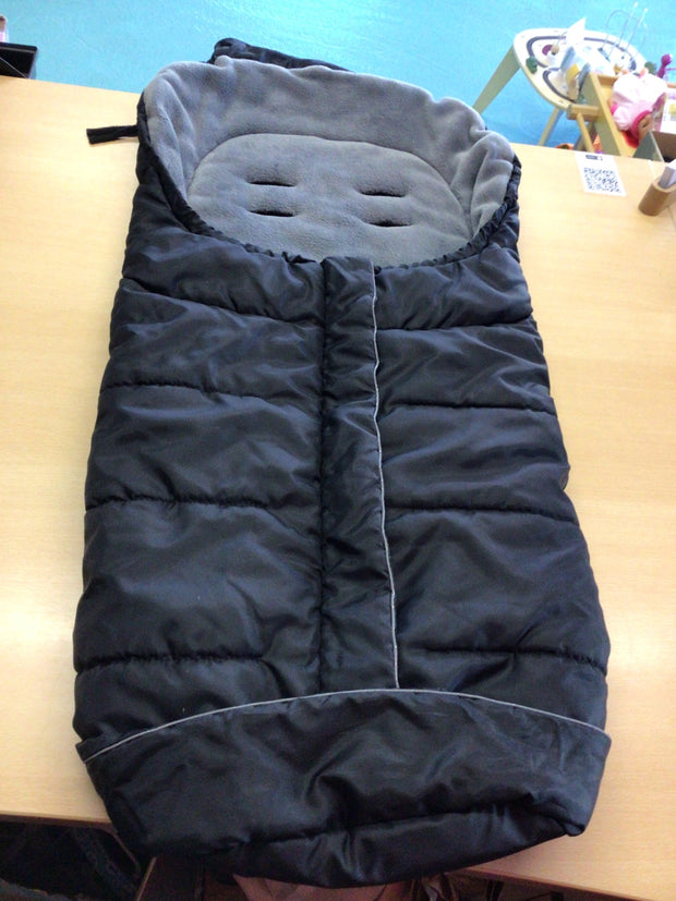 Kinderwagen–Sack Schwarz und Grau