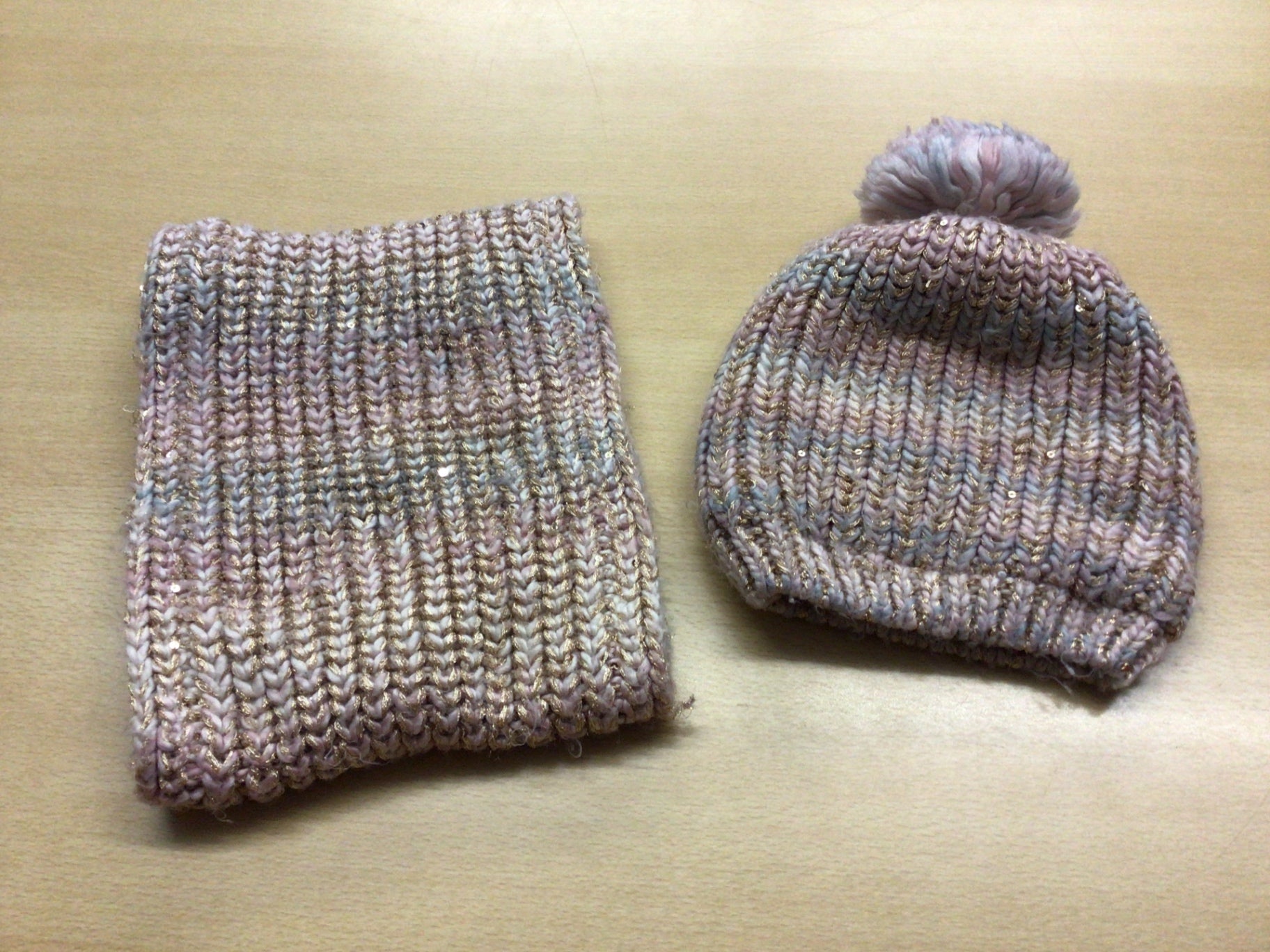  Mütze + Schal Rosa und Grau mit Glitzereffekt