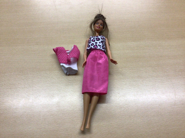 Barbie-Puppe Pink, Schwarz, Weiß