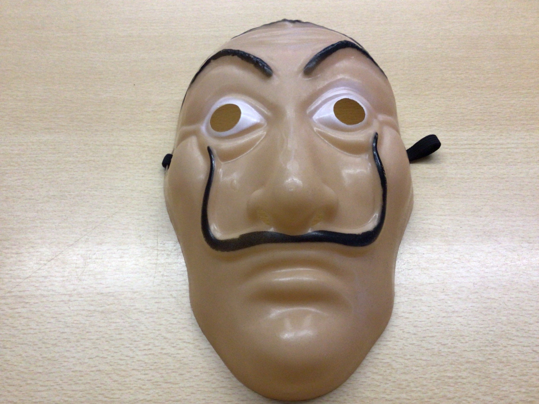 Maske Beige