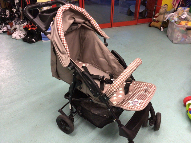  Buggy Beige, Braun