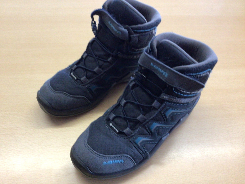 Lowa Winterschuhe 34 Grau und Schwarz