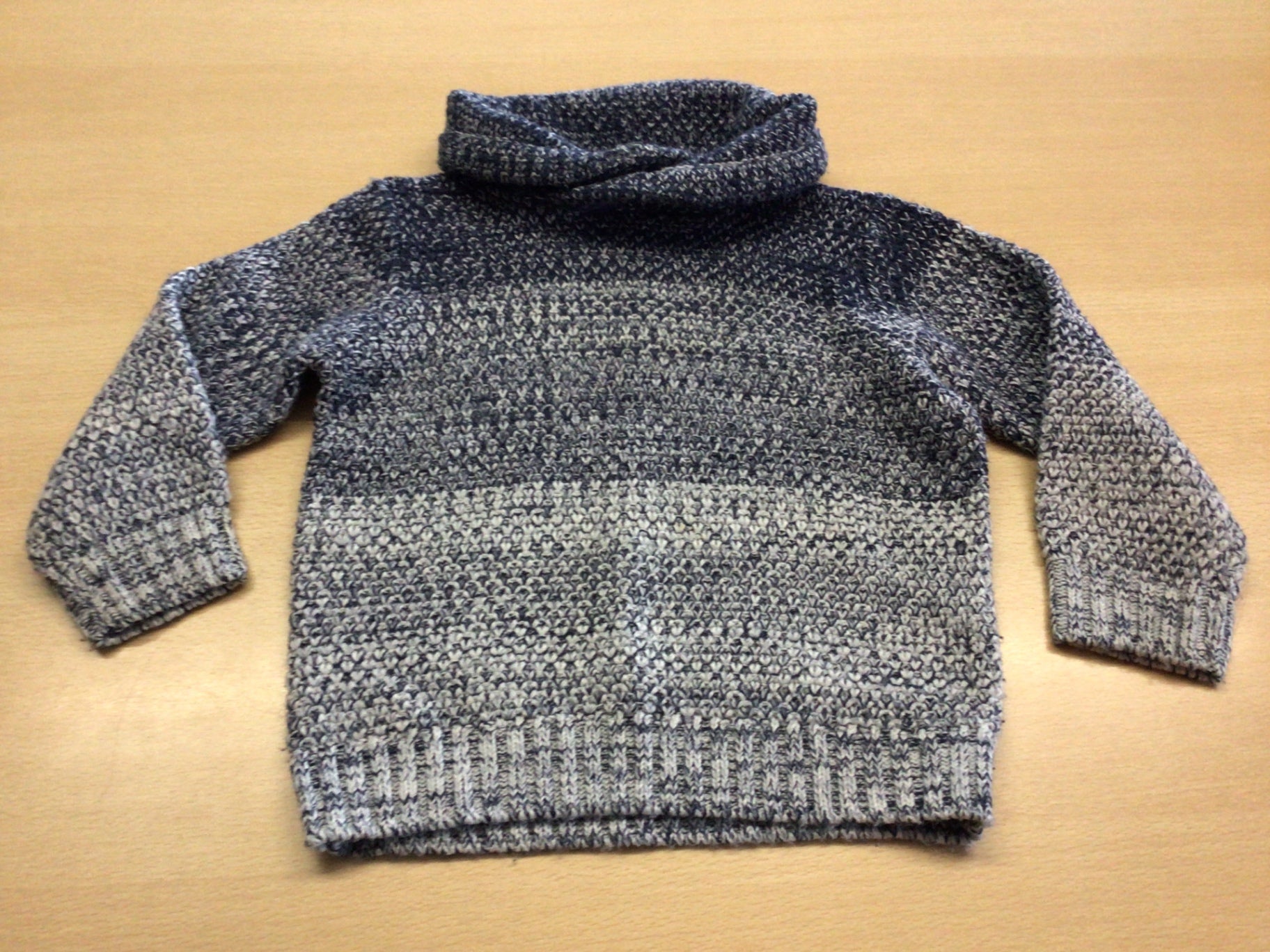  Pullover 104 Grau