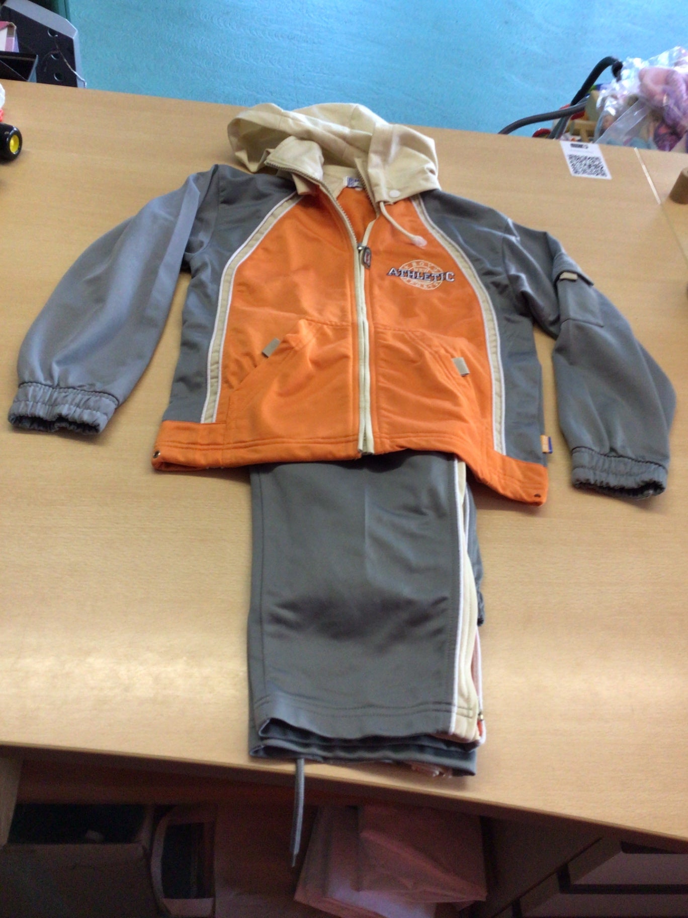 Jogginganzug 140 Mehrfarbig (Grau, Orange, Creme)