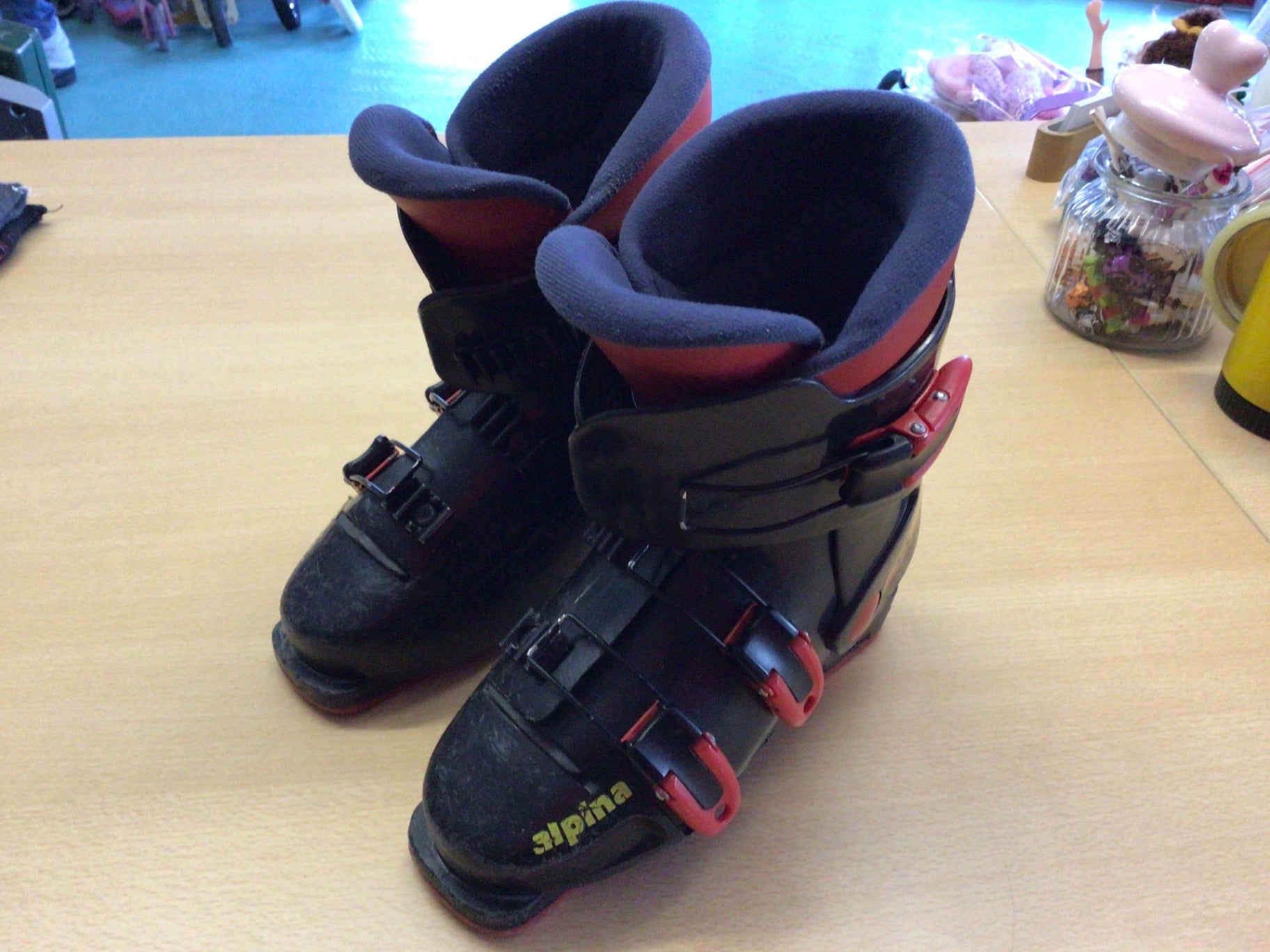 Alpina Skischuhe 35 Schwarz, Rot, Dunkelblau