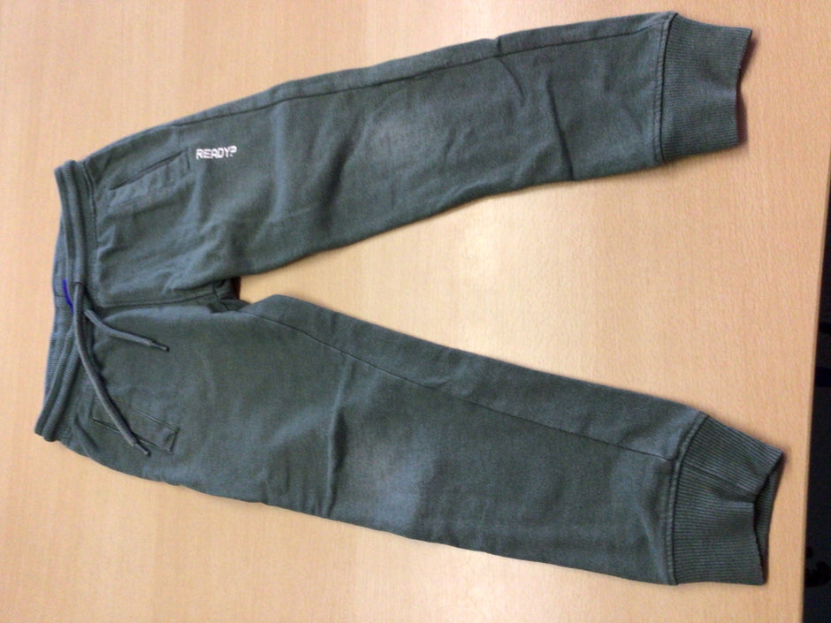 Jogginghose 110/116 Grün