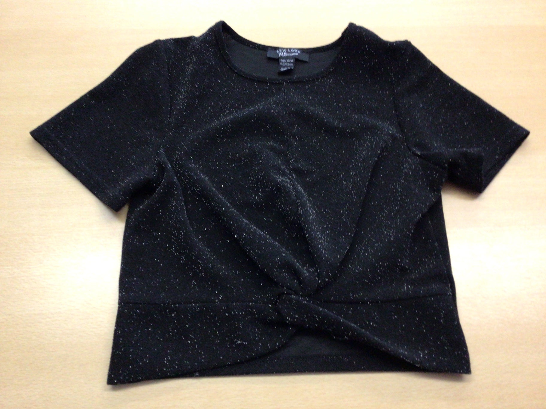 Shirt 152/158 Schwarz mit silbernen Glitzerpartikeln