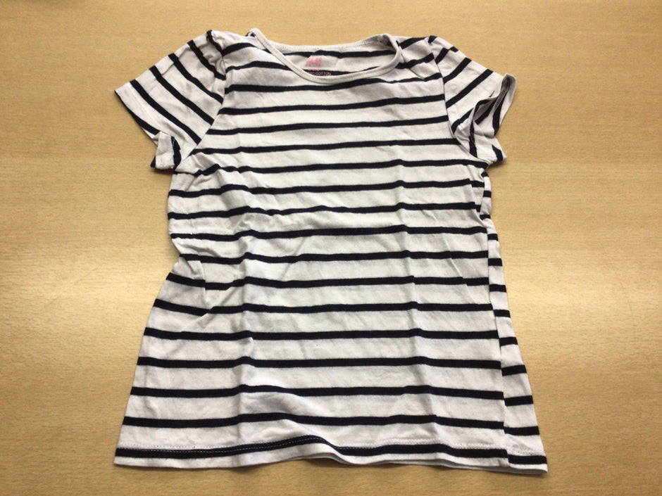 T-Shirt 110/116 Weiß mit schwarzen Streifen