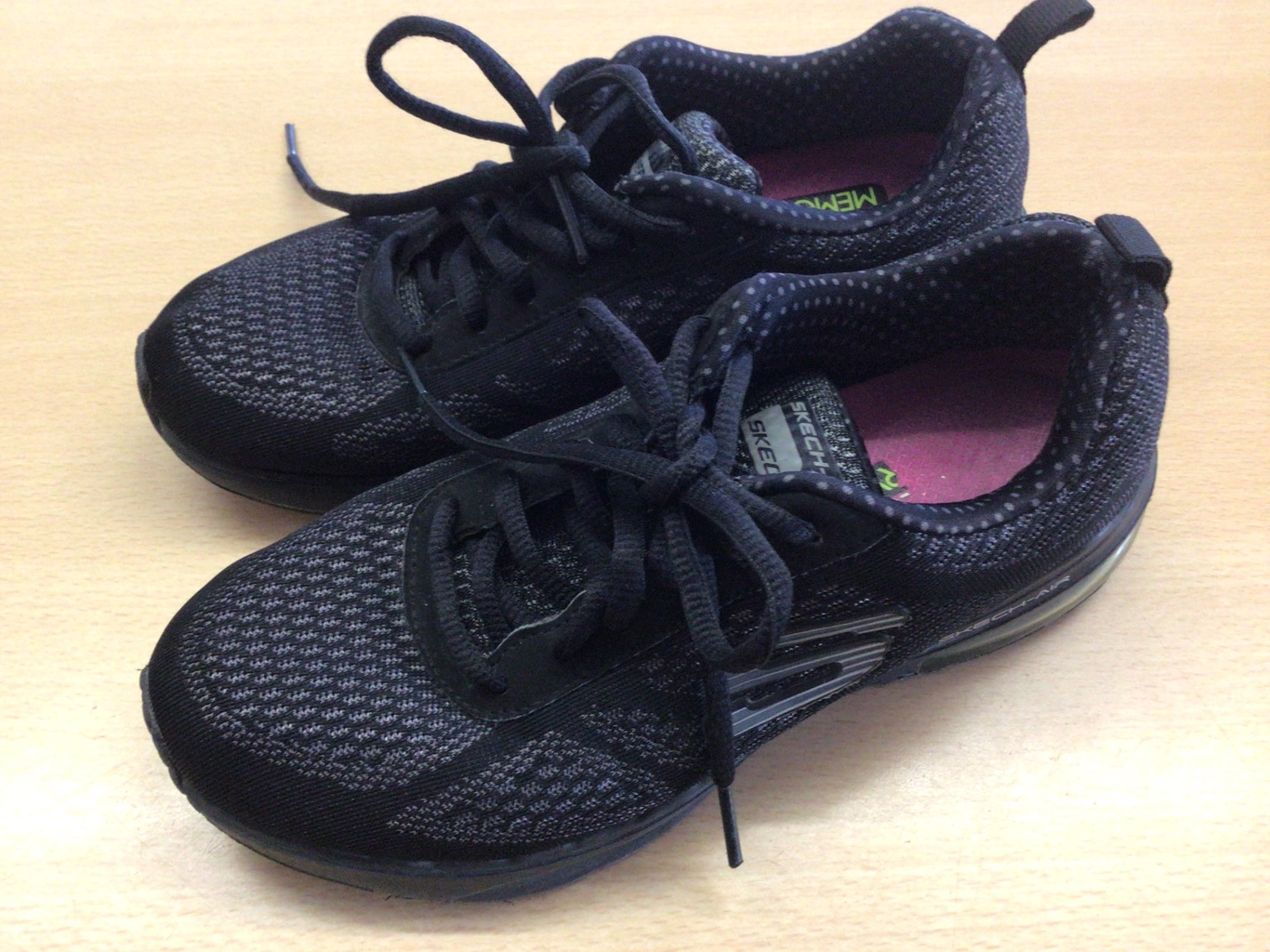 Skechers Sneaker 36 Schwarz