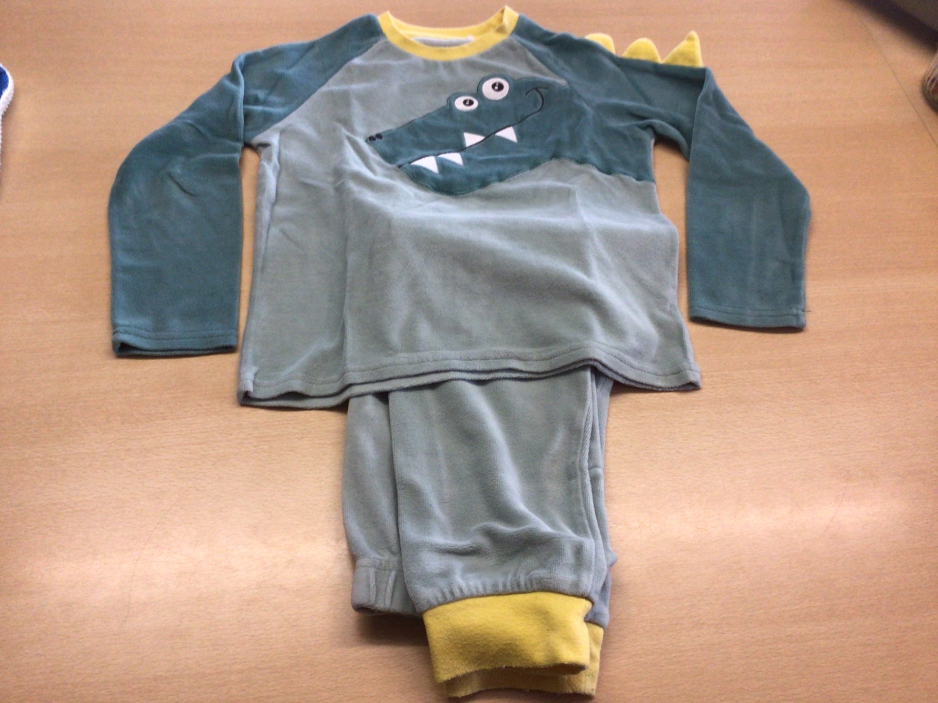 Pyjama 128 Mehrfarbig (Grau, Blau, Gelb)