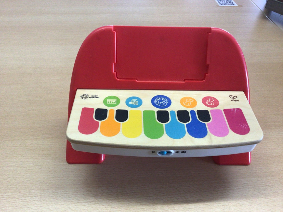 Hape Musik-Spielzeug Verschiedene Farben (Rot, Schwarz, Orange, Gelb, Grün, Blau, Pink)