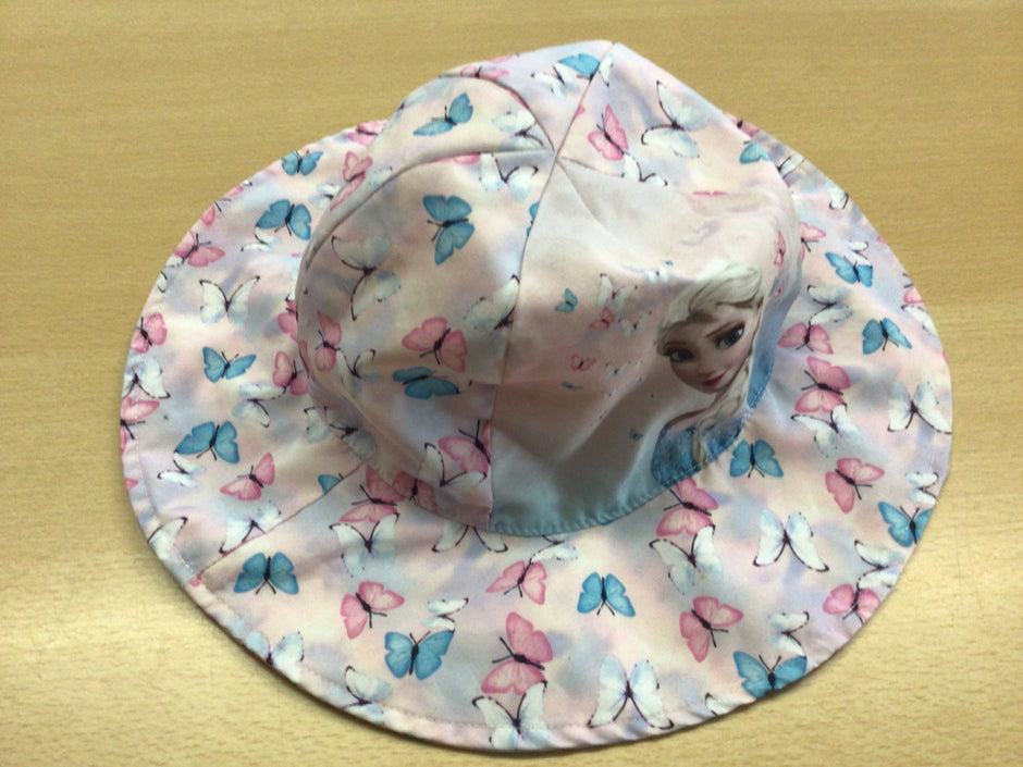 Sommerhut 122/128 Weiß, Pink, Blau