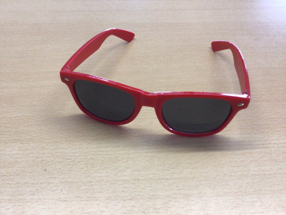 Sonnenbrille Rot