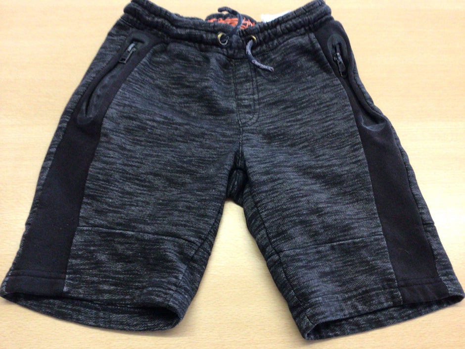 Shorts 134/140 Grau und Schwarz