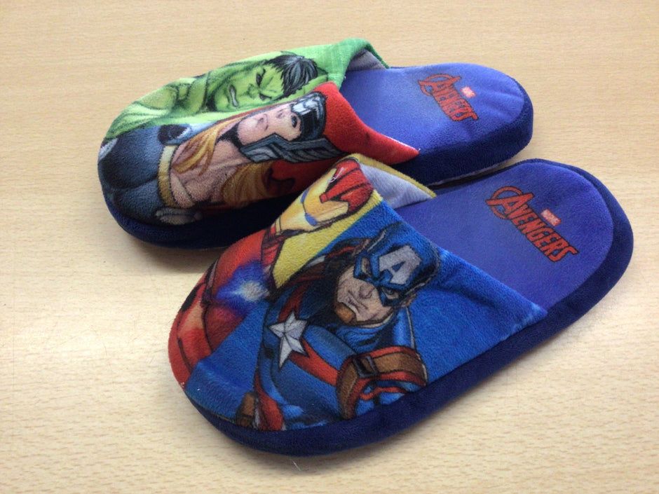 Marvel Avengers Hausschuhe 33/34 Bunt