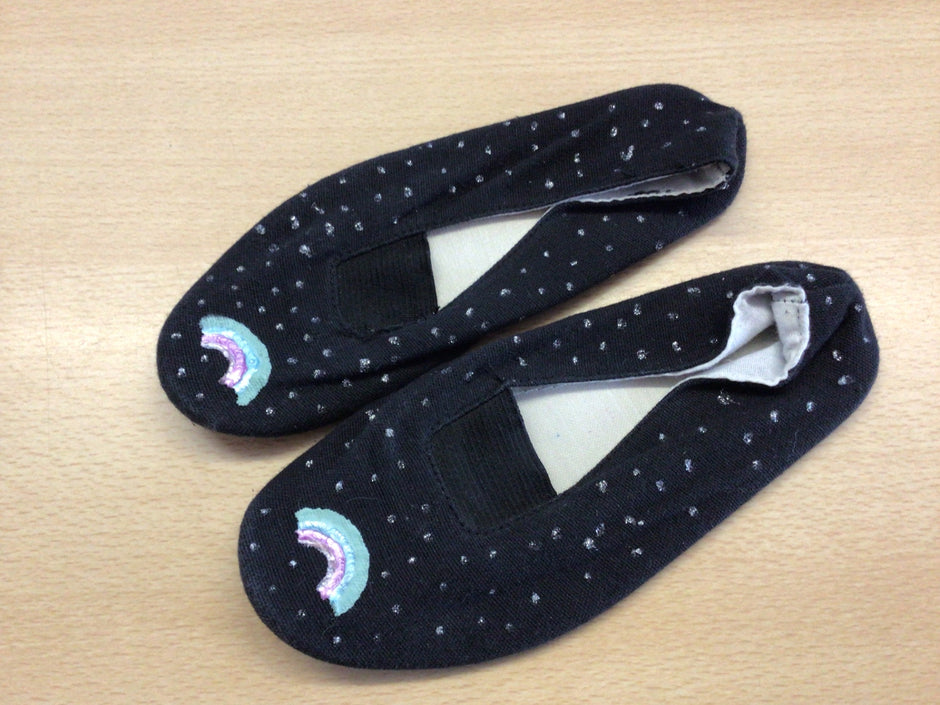 Turntäppeli 30 Schwarz mit Regenbogen-Design