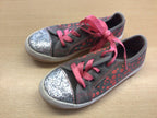 Sneaker 30 Grau mit Pink