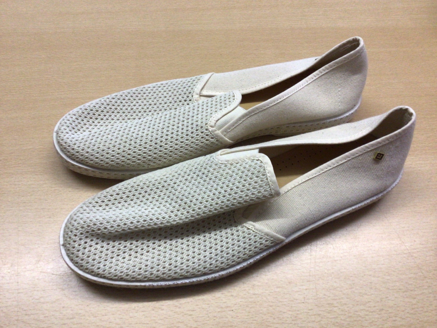 Sommerschuhe 45 Creme