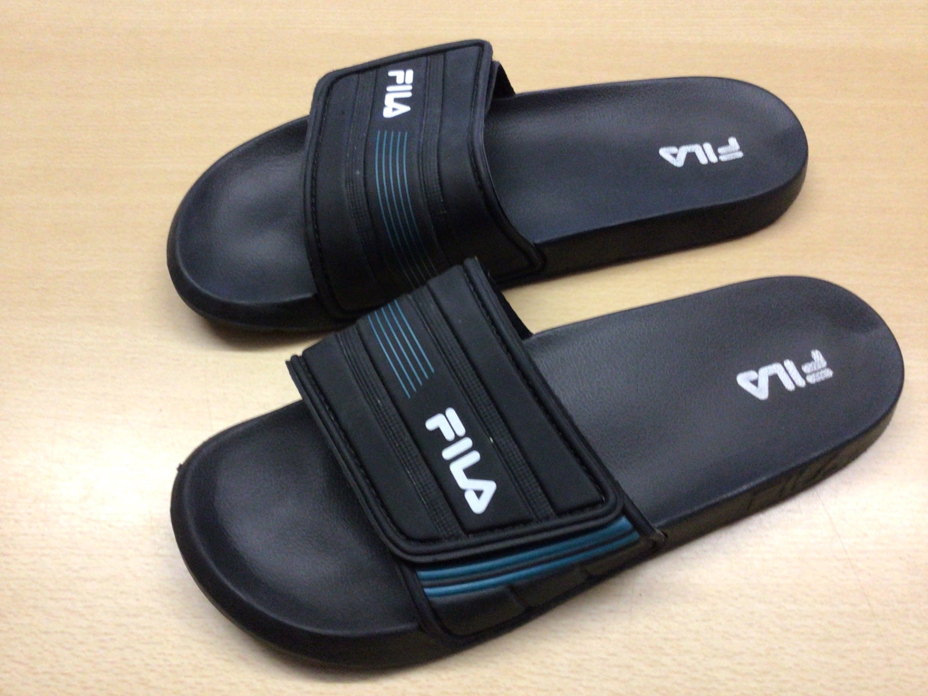 FILA Badeschuhe 46 Schwarz