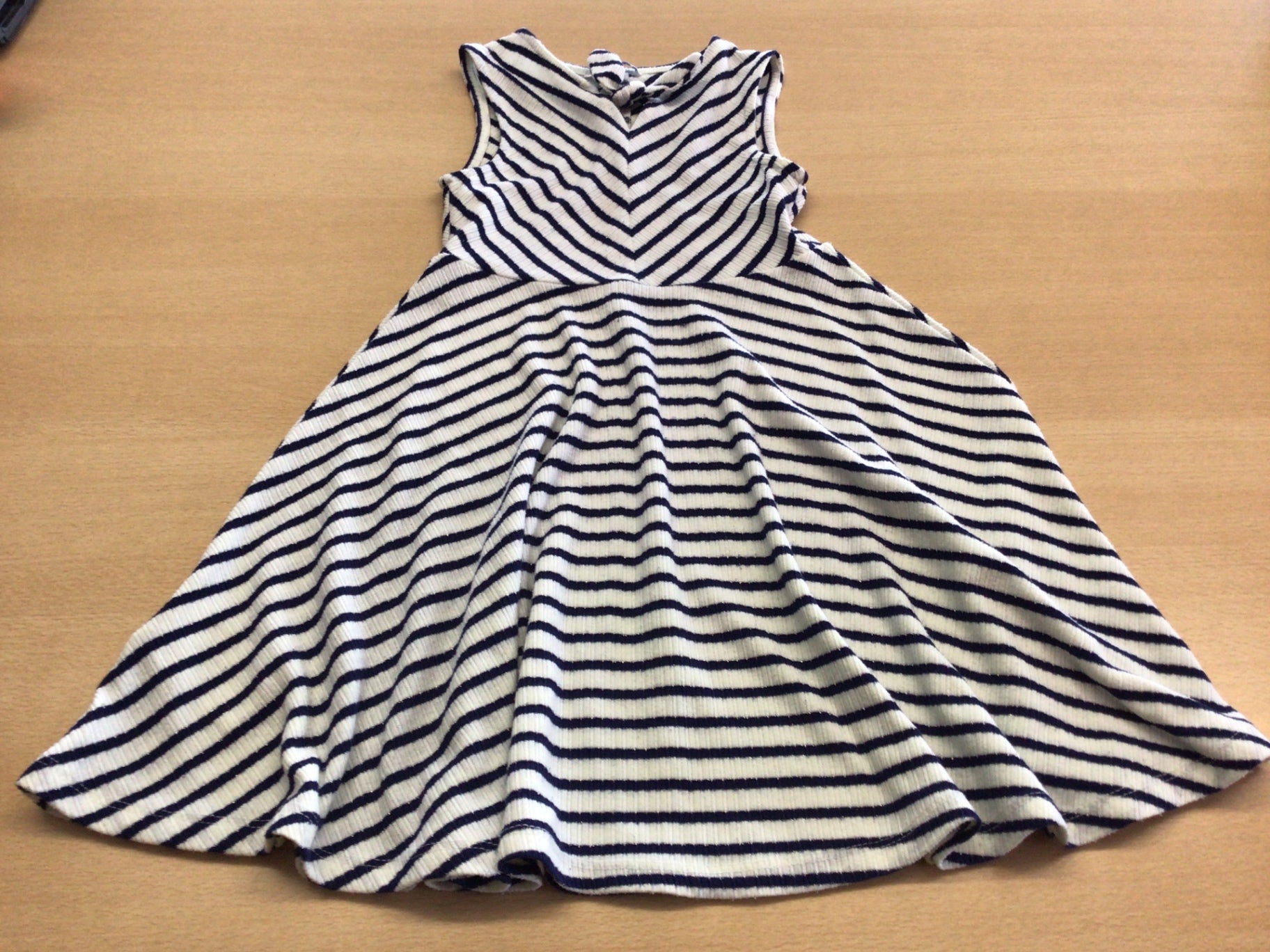 Kleid 116 Blau und Weiß