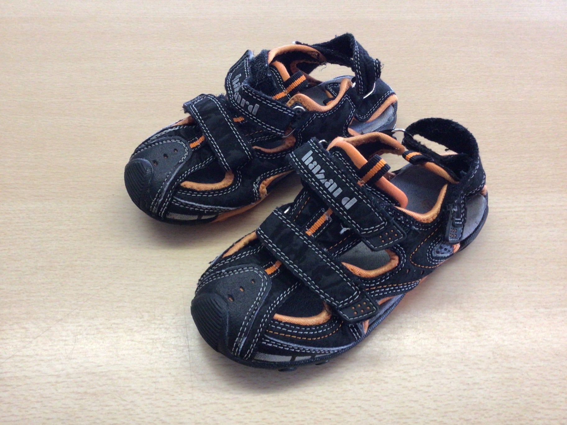 Sandalen 29 Schwarz und Orange