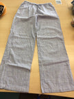 Sommerhose 146 Weiss mit feinen Streifen
