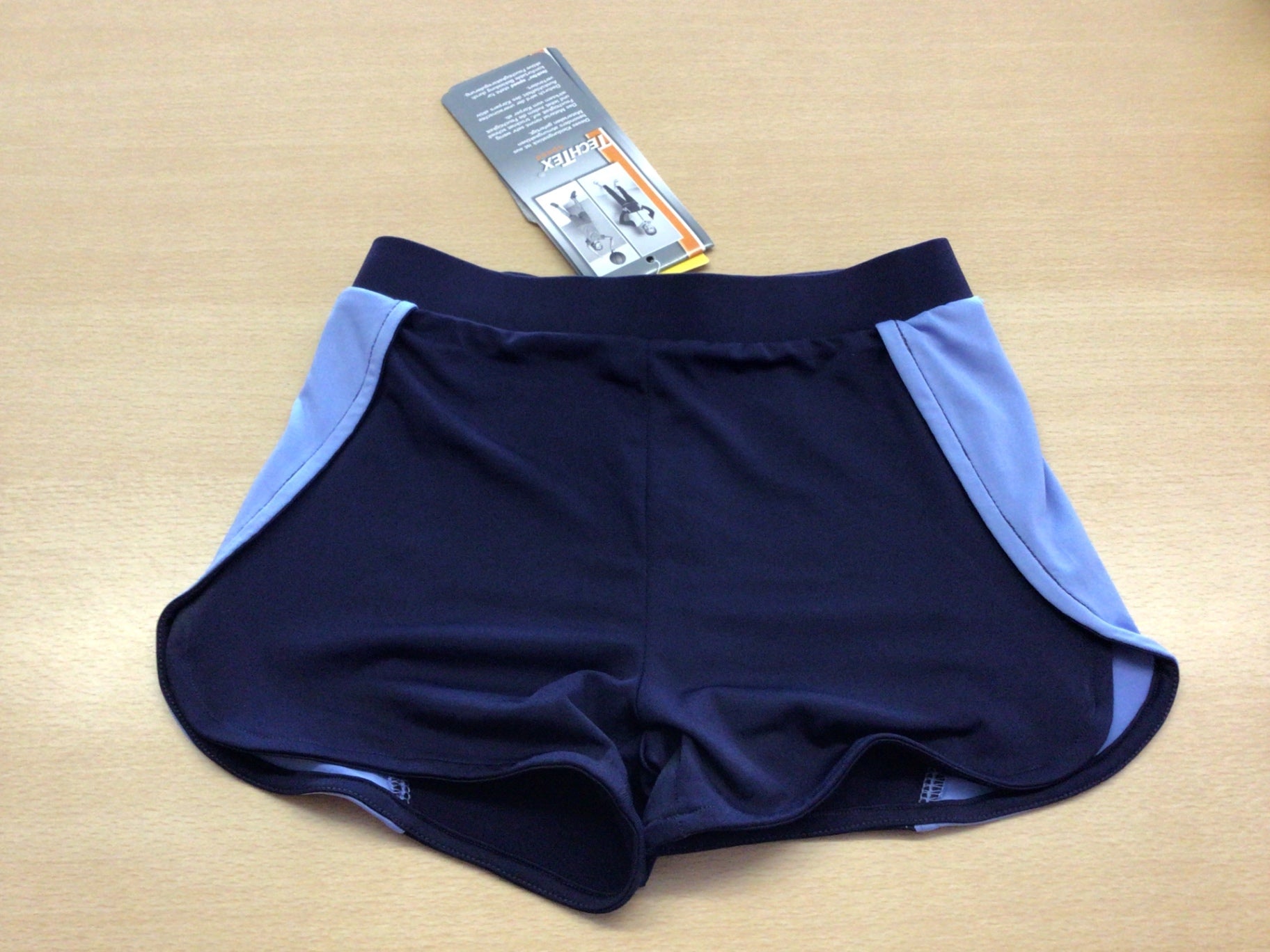 Unbekannt Sportshorts 110/116 Dunkelblau und Hellblau