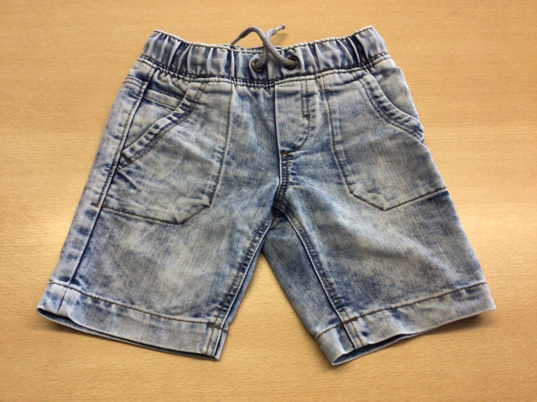 Shorts 98 Hellblau