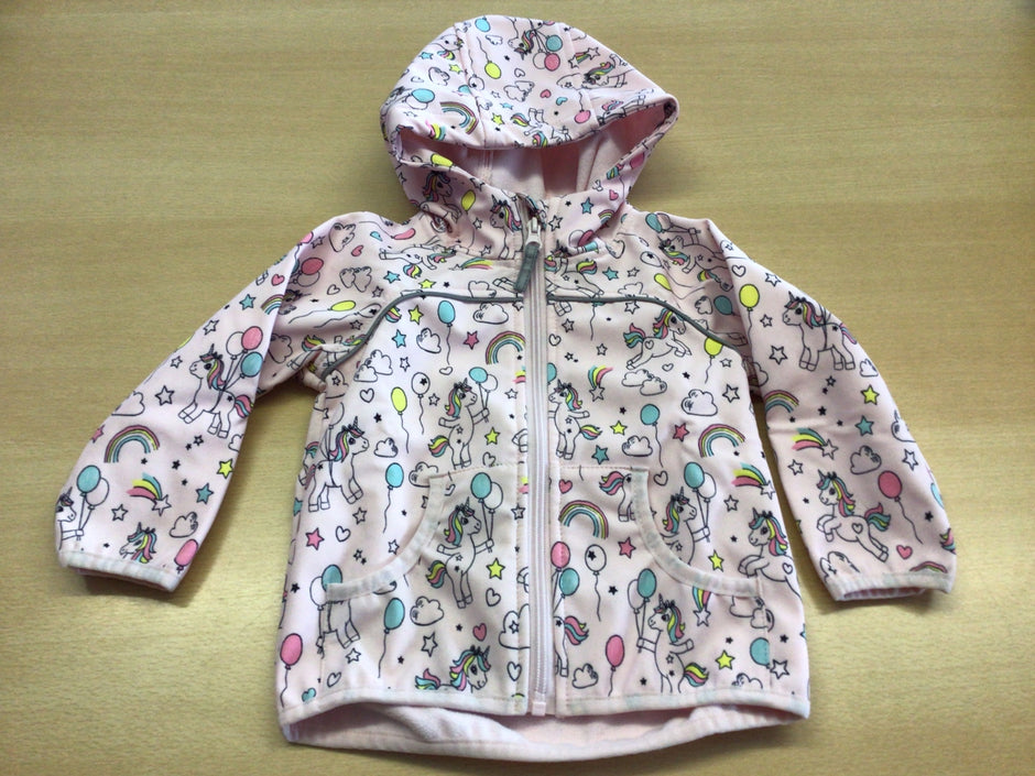 Softshelljacke 86 Rosa mit bunten Einhorn- und Regenbogenmotiven