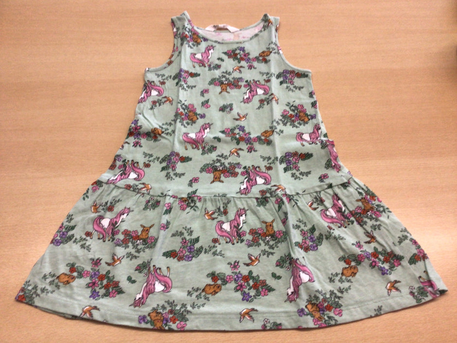 Kleid 110/116 Grün
