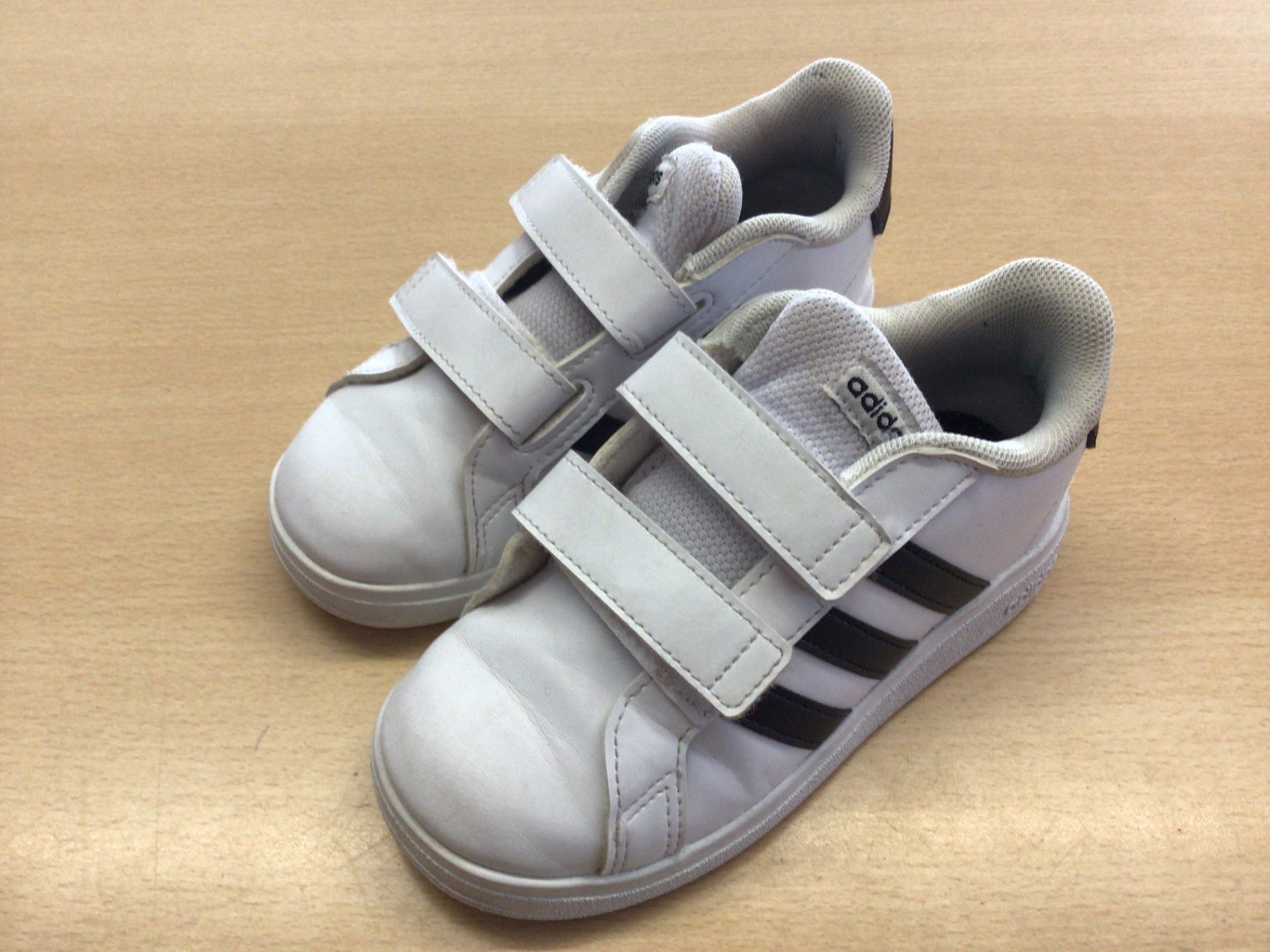 adidas Sneaker 27 Weiß