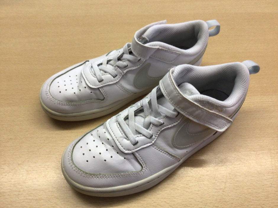 Nike Sneaker 35 Weiß